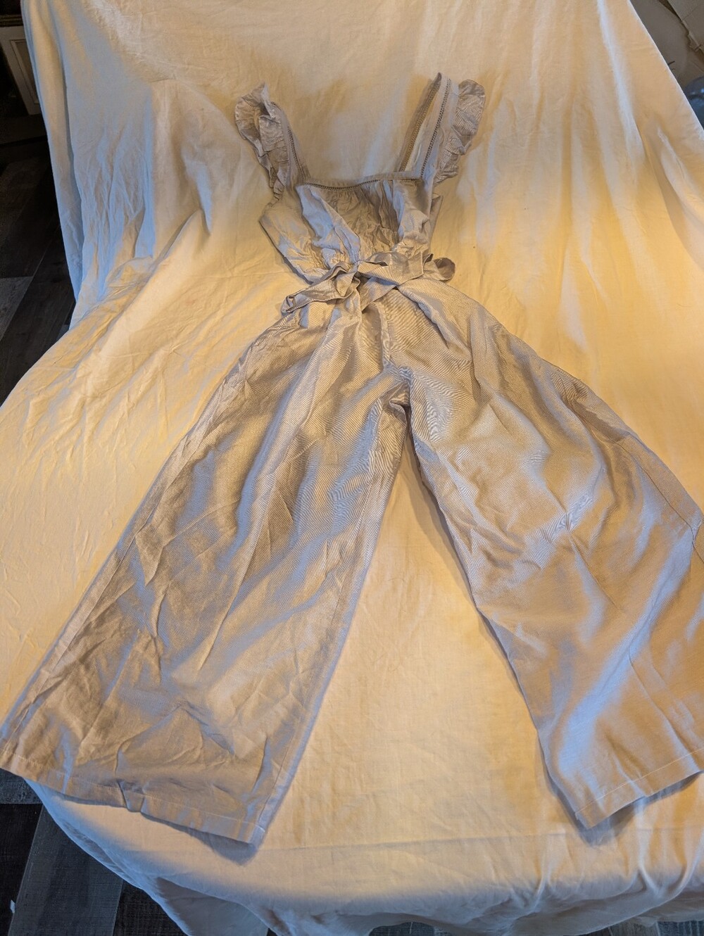 2/30$ Adelyn Rae White Ruffled Jumpsuit